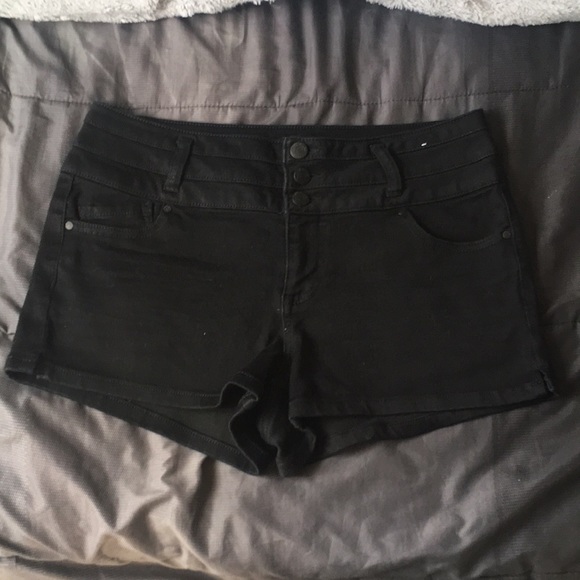 Shorts - Picture 1 of 1